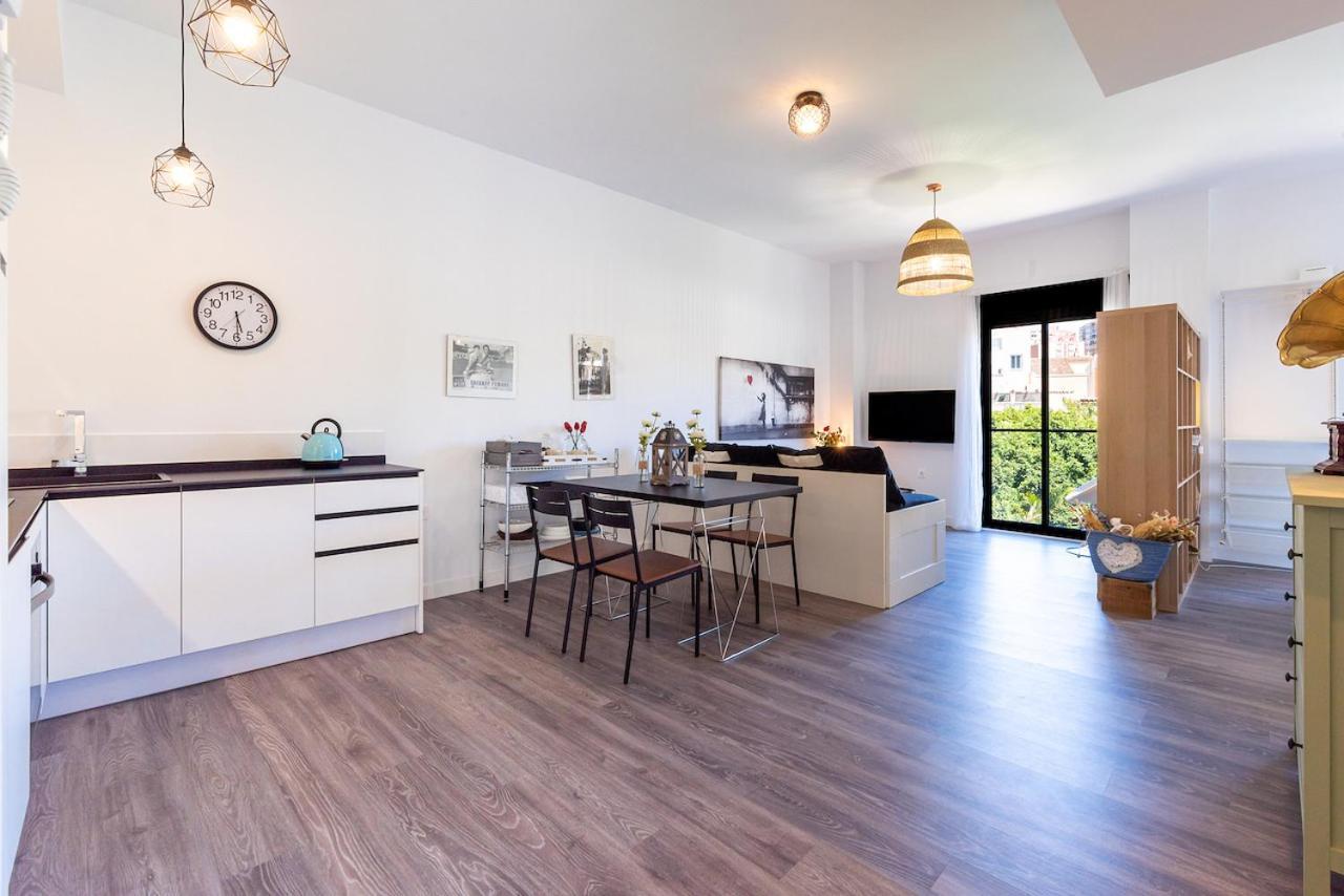 Apartamento Don Rodrigo Малага Екстериор снимка